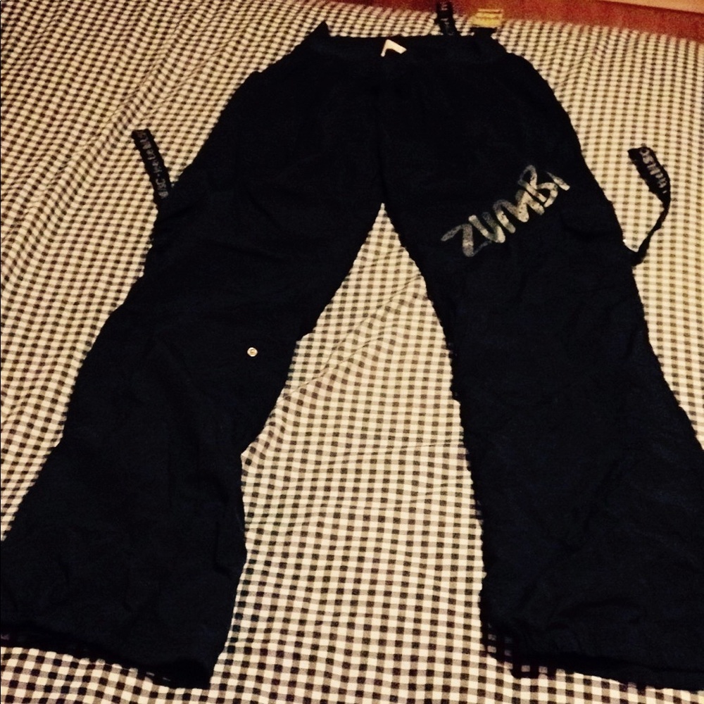 Brand New Zumba Feelin It Cargo Pants in Black